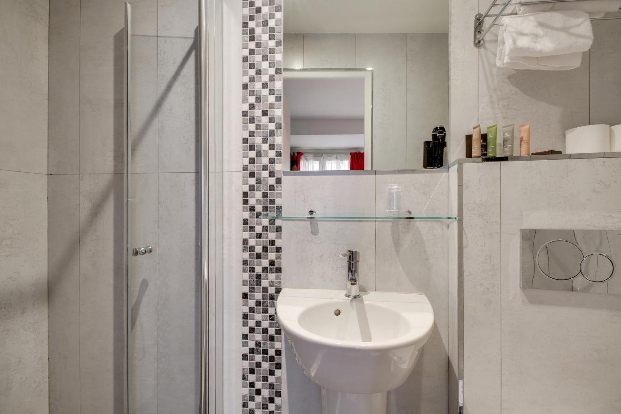 פריז Hotel Riviera Elysees מראה חיצוני תמונה