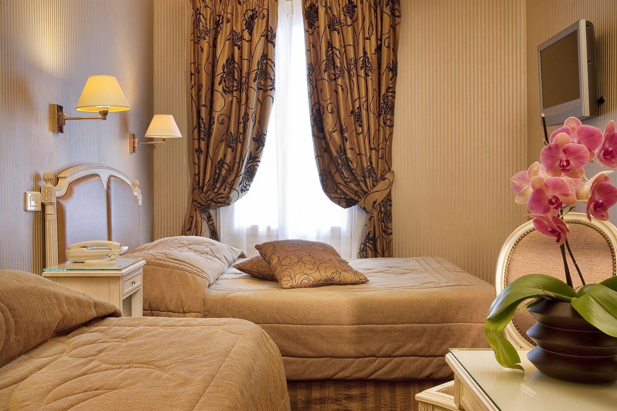פריז Hotel Riviera Elysees מראה חיצוני תמונה